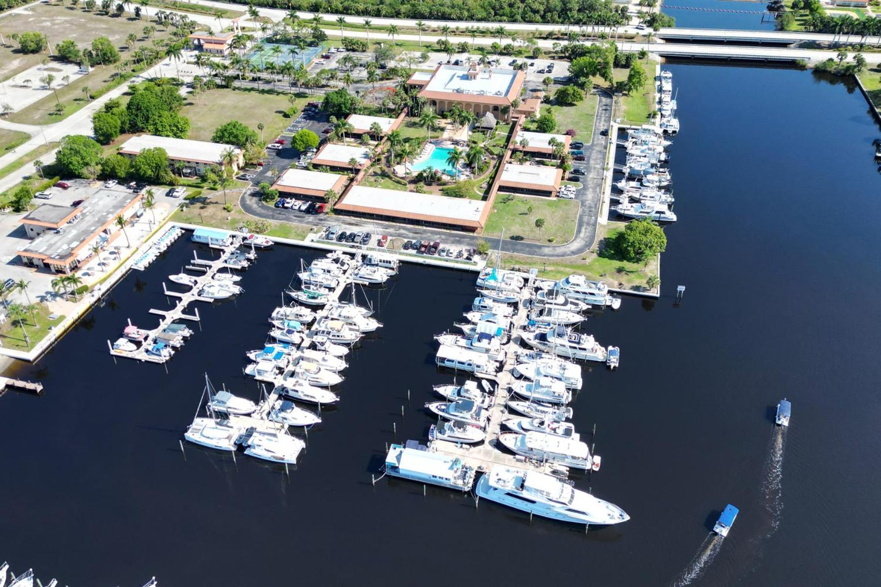 Apartament Marina Getaway On The Water! Naples Zewnętrze zdjęcie